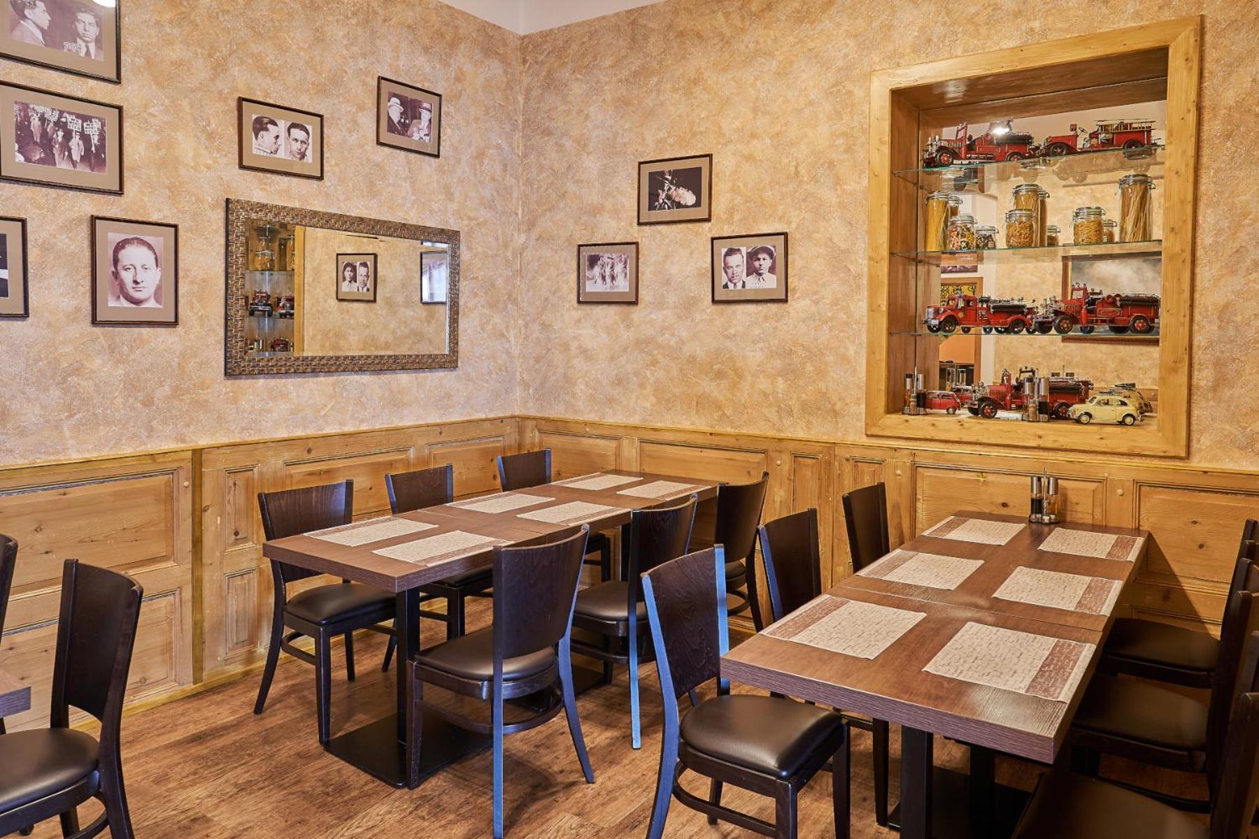Pension Ulrika - Ubytovani Pod Hradem Loket Extérieur photo