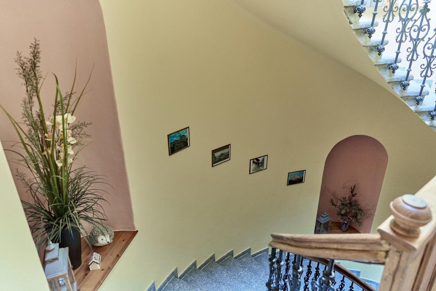 Pension Ulrika - Ubytovani Pod Hradem Loket Extérieur photo
